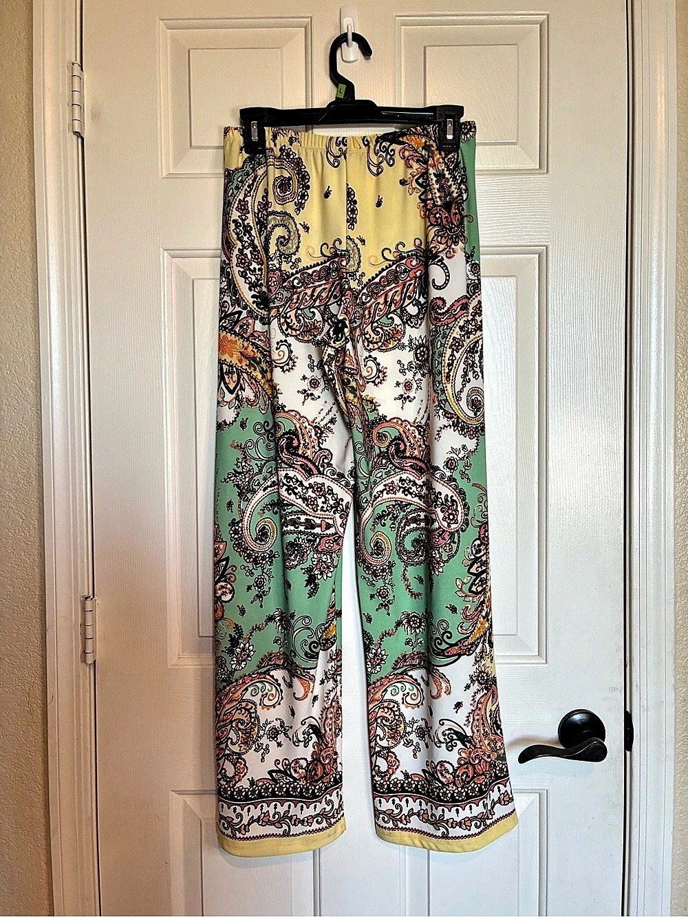 Melissa Paige Paisley Wide Leg Pants in Green & White Size PS/P Like New